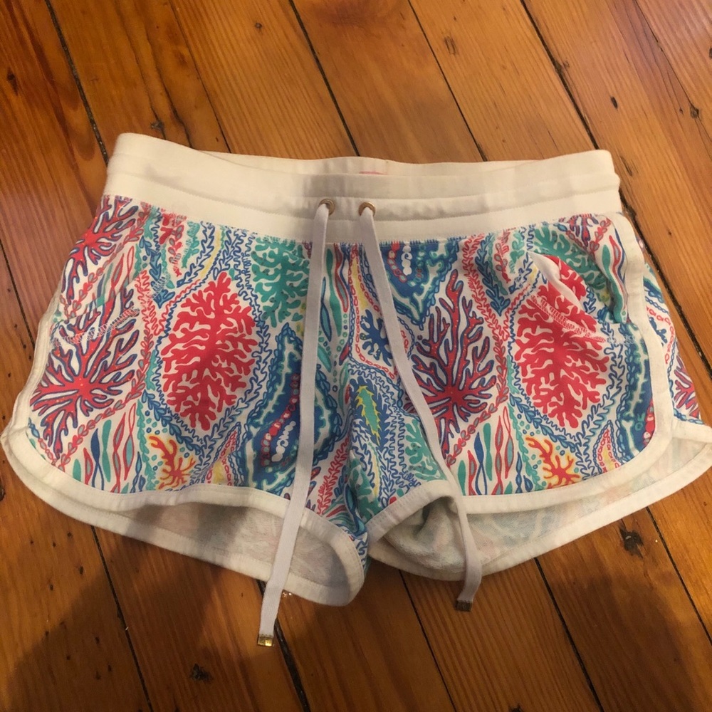 Lily Pulitzer size SMALL shorts